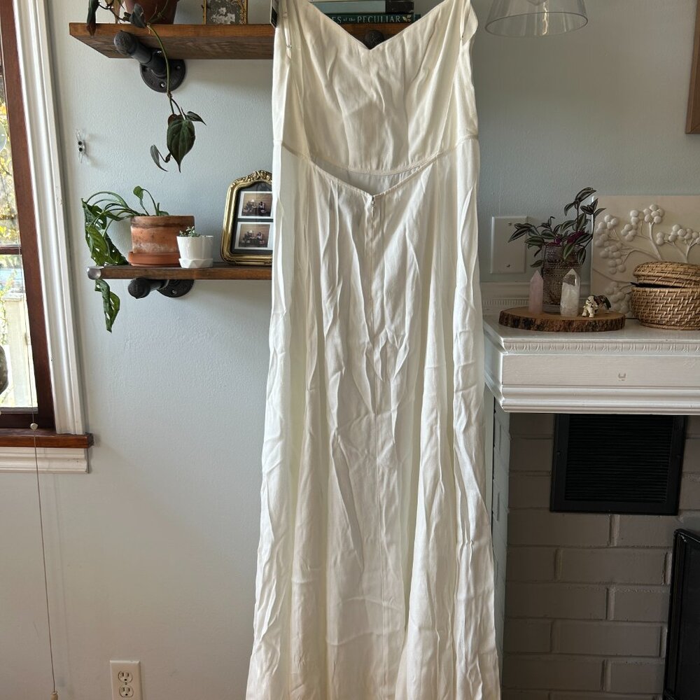 Reformation Thistle Ivory Wedding Dress - Picture 7 of 11